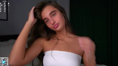 Isabella online show from November 21, 1:36 am