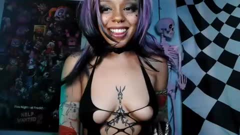 nerdyhotgoth online show from July 19, 7:55 am