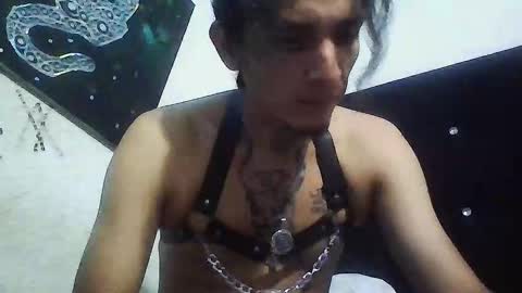 Snapshot of d14blo0d chatting on October 6, 10:22 am d14blo0d online show from October 6, 10:22 am