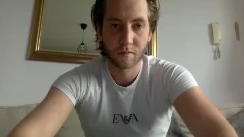 Snapshot of d3nnis_123 chatting on February 15, 2:33 pm d3nnis_123 online show from February 15, 2:33 pm