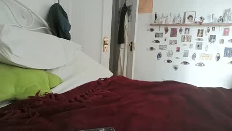 d4rkangel444 online show from April 12, 8:35 pm