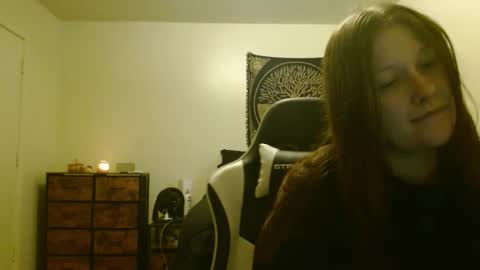 Daisy online show from December 10, 5:00 pm