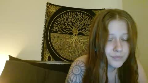 Daisy online show from March 5, 6:23 pm