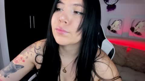 Ailyn  online show from September 29, 4:33 am