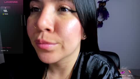 Snapshot of daahanna_ chatting on February 6, 5:25 am Ailyn online show from February 6, 5:25 am