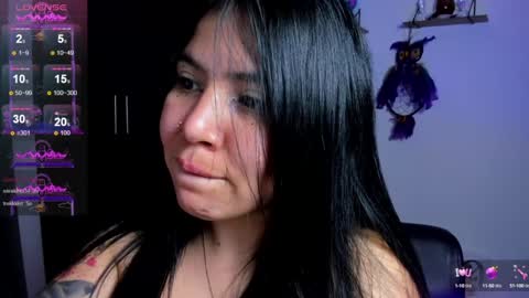 Snapshot of daahanna_ chatting on January 12, 2:03 am Ailyn online show from January 12, 2:03 am
