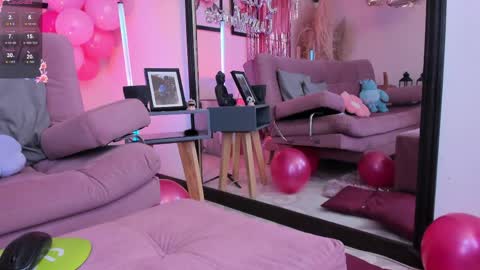 Daniela  online show from May 20, 12:00 pm