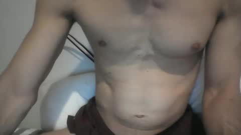 Snapshot of dabeibe chatting on February 26, 9:09 pm Jewbb online show from February 26, 9:09 pm