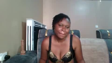 Snapshot of daddies_honey chatting on February 24, 2:15 pm Angel online show from February 24, 2:15 pm
