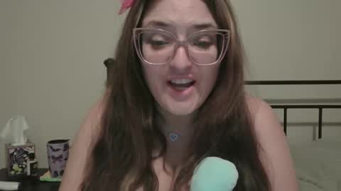 Snapshot of daddies_princesss chatting on September 12, 12:34 am daddies_princesss online show from September 12, 12:34 am
