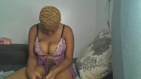 daddyiestoy online show from September 21, 1:04 pm