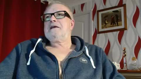 Brian ... online show from February 19, 9:14 pm