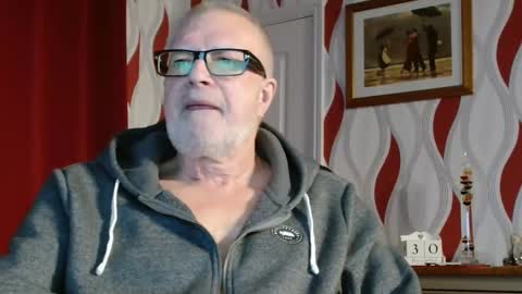 Brian ... online show from December 30, 8:58 pm