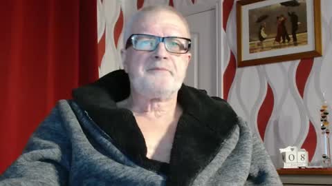 Brian ... online show from January 8, 8:50 pm