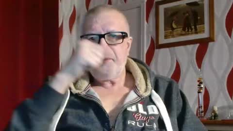 Brian ... online show from December 4, 8:56 pm