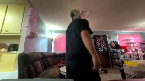 daddydingdong420 online show from September 19, 12:04 am