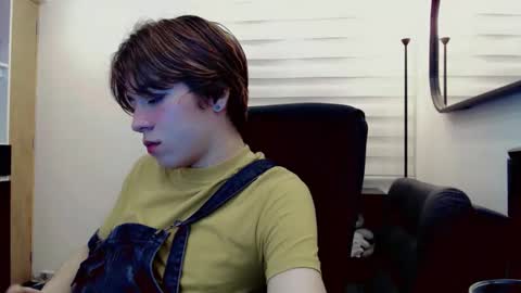 dae_lune online show from March 21, 1:22 am