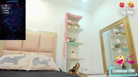 Lesly online show from January 5, 4:04 am