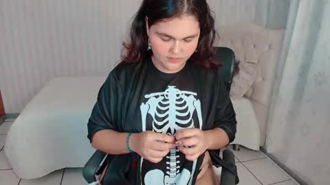 daeneryslove_doll online show from November 4, 4:03 am