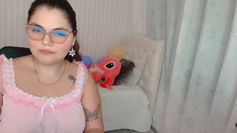 daeneryslove_doll online show from October 29, 4:25 am