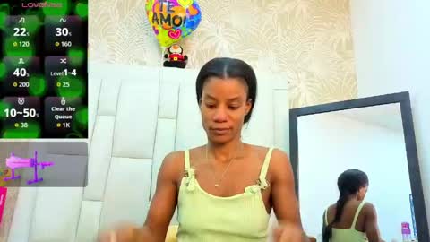 daffnelewis online show from April 13, 11:25 am