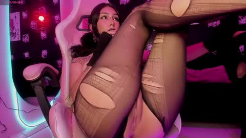 Snapshot of dafne_goth chatting on January 10, 11:39 pm Dafne online show from January 10, 11:39 pm