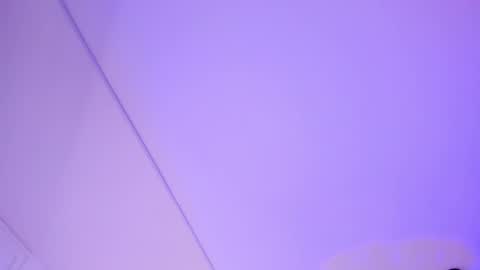 dafne_hillss online show from November 12, 1:46 pm