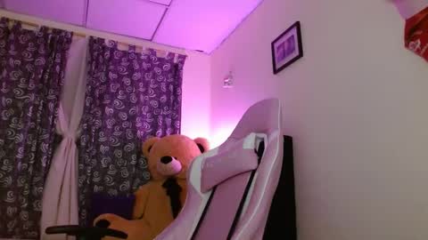 dafne_hot77 online show from October 4, 9:29 am