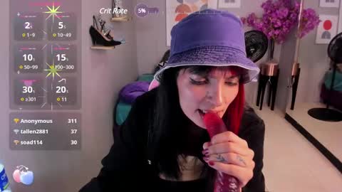dafne huges online show from February 6, 11:04 pm