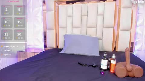 Dafnee online show from February 8, 1:25 pm