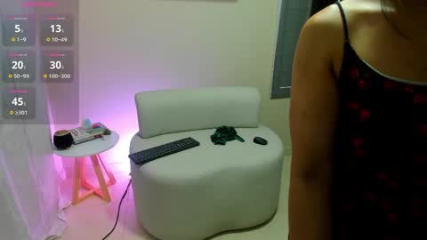 Dahian  online show from April 9, 10:10 am