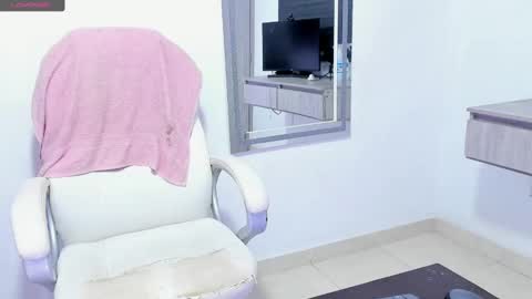 Dahian  online show from October 4, 1:42 pm