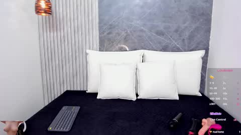  Dahiana   online show from February 22, 11:24 am