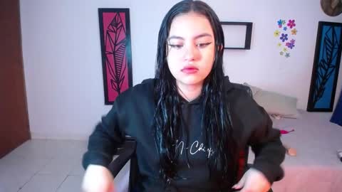 Snapshot of dahiana_sterling chatting on February 15, 12:22 pm Dahiana online show from February 15, 12:22 pm