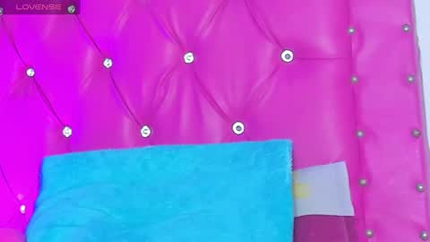    online show from January 10, 6:28 pm