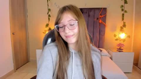 Dahlia online show from October 15, 11:59 pm