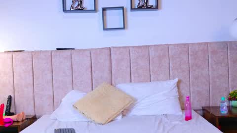 Juls online show from March 27, 1:00 am