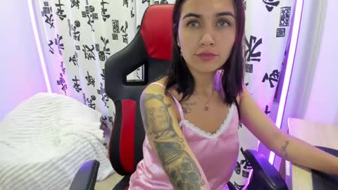 Snapshot of daila_ chatting on February 27, 4:57 am daila_ online show from February 27, 4:57 am