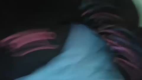 daisnconfusion_ online show from February 20, 8:25 pm