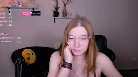 Snapshot of daisy_candy chatting on February 14, 8:37 pm Little Di online show from February 14, 8:37 pm