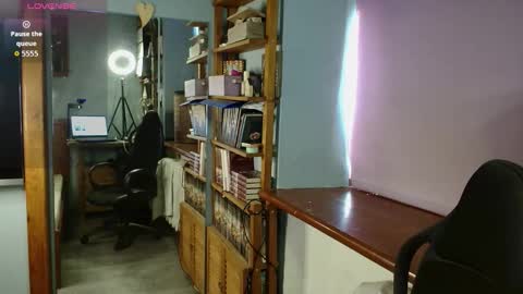 daisy_lovely online show from October 15, 4:38 am