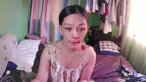 Snapshot of daisylira chatting on January 2, 11:49 pm LILY christmas wish breast implant online show from January 2, 11:49 pm