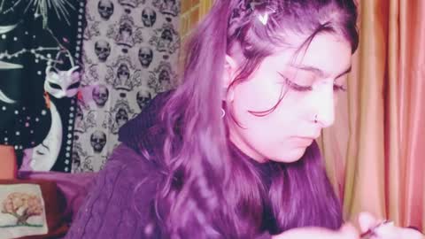 Snapshot of dak_7 chatting on February 6, 5:03 am    --  -- help me reach 100 hands up  online show from February 6, 5:03 am