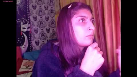 Snapshot of dak_7 chatting on October 22, 2:37 am    --  -- help me reach 100 hands up  online show from October 22, 2:37 am