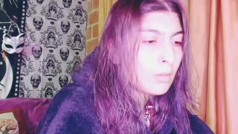 Snapshot of dak_7 chatting on February 7, 6:03 am    --  -- help me reach 100 hands up  online show from February 7, 6:03 am