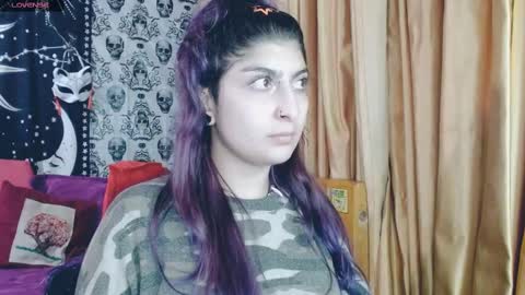 Snapshot of dak_7 chatting on March 6, 2:09 am    --  -- help me reach 100 hands up  online show from March 6, 2:09 am