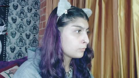 Snapshot of dak_7 chatting on February 5, 3:13 am    --  -- help me reach 100 hands up  online show from February 5, 3:13 am