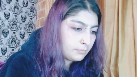 Snapshot of dak_7 chatting on February 19, 2:55 am    --  -- help me reach 100 hands up  online show from February 19, 2:55 am