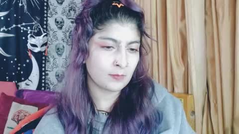 Snapshot of dak_7 chatting on March 6, 5:14 am    --  -- help me reach 100 hands up  online show from March 6, 5:14 am