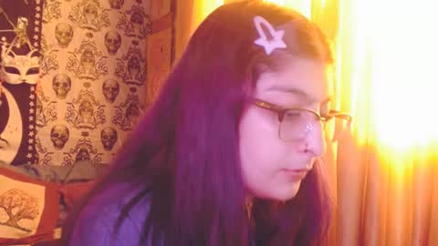 Snapshot of dak_7 chatting on October 2, 10:08 pm    --  -- help me reach 100 hands up  online show from October 2, 10:08 pm